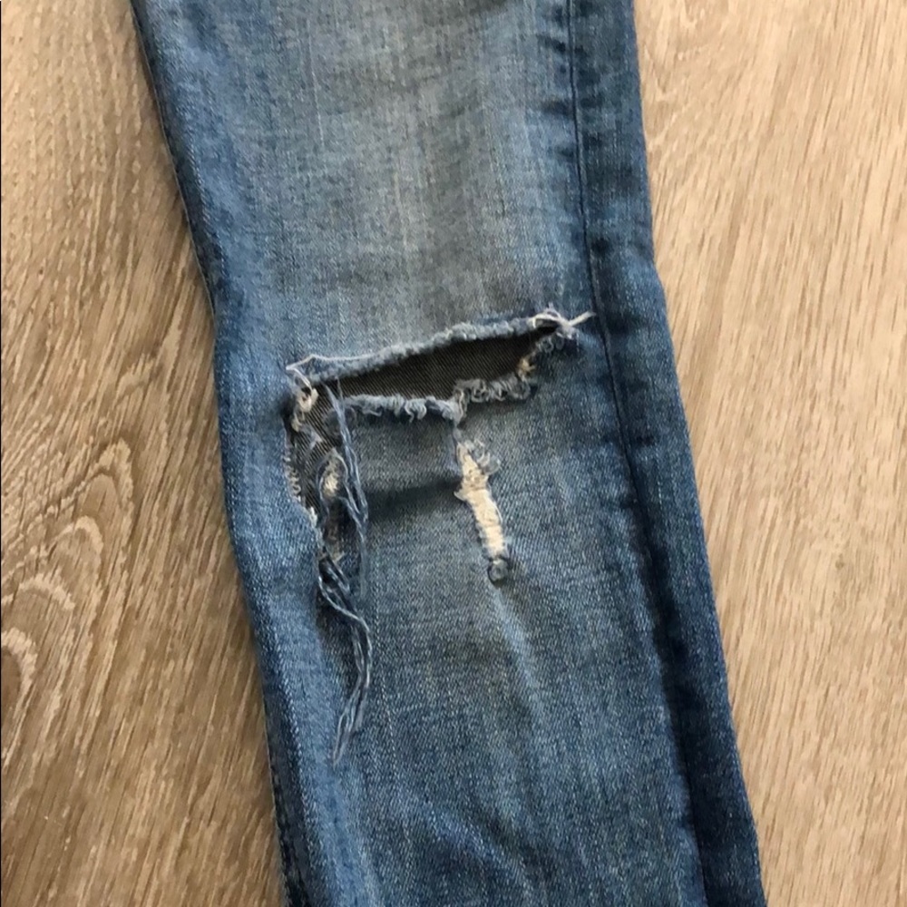 Rag & Bone skinny distressed at knee jeans - Picture 4 of 8